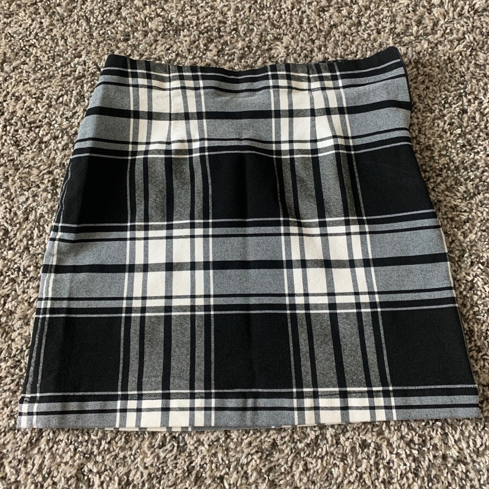 Cute UO fitted skirt